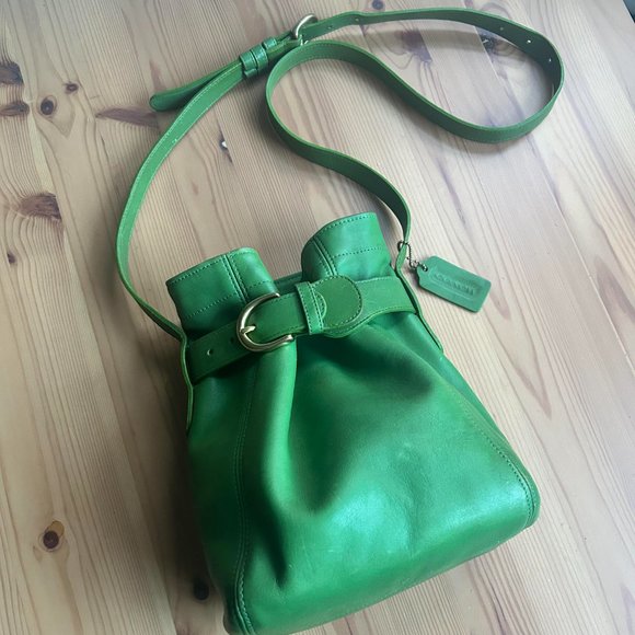 Coach 1997 Leaf Green Soho Belted Pouch - Picture 2 of 8